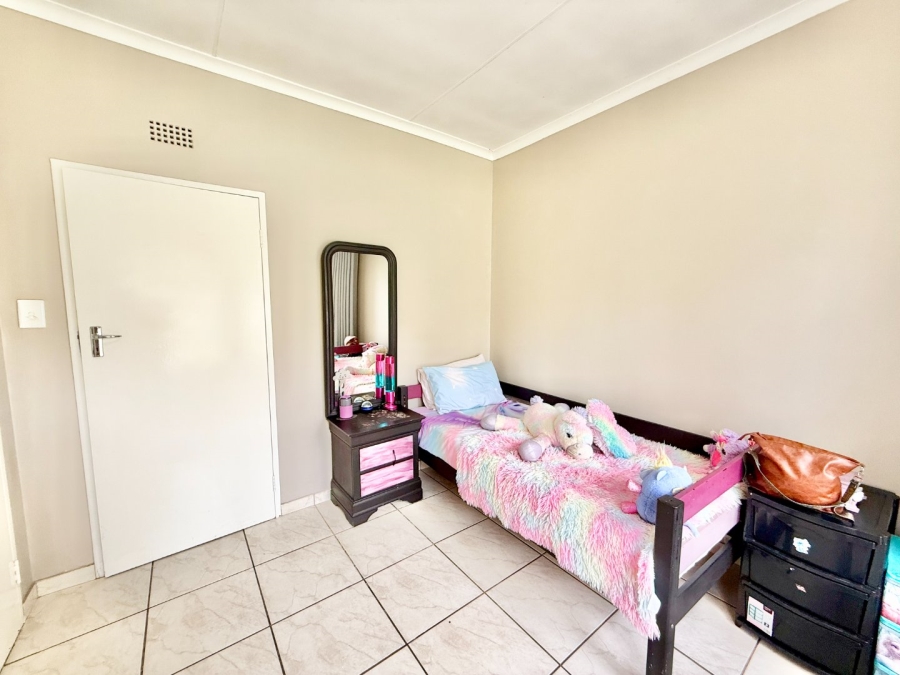 4 Bedroom Property for Sale in Brackenhurst Gauteng