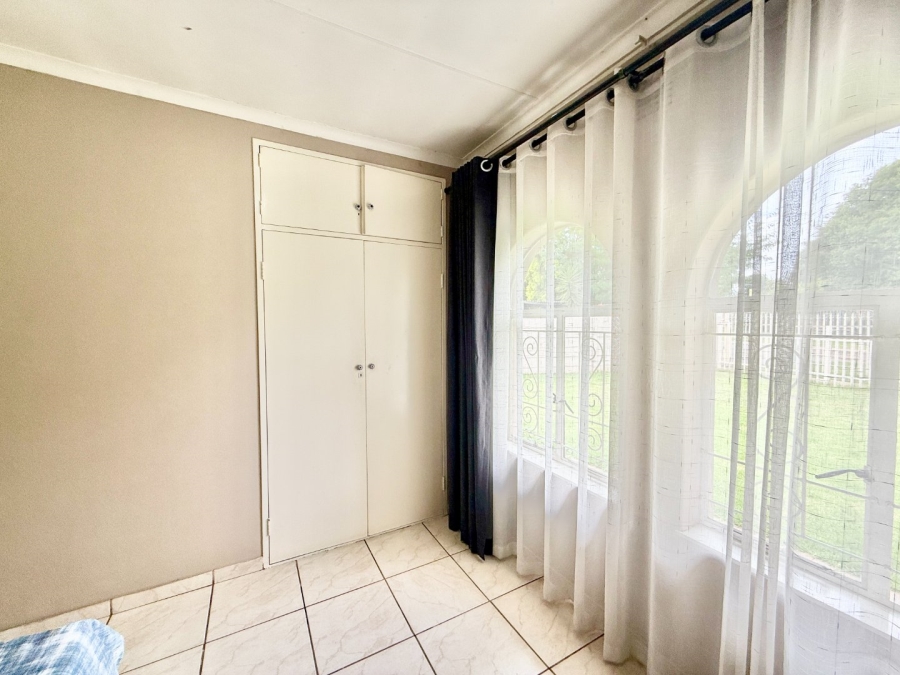 4 Bedroom Property for Sale in Brackenhurst Gauteng