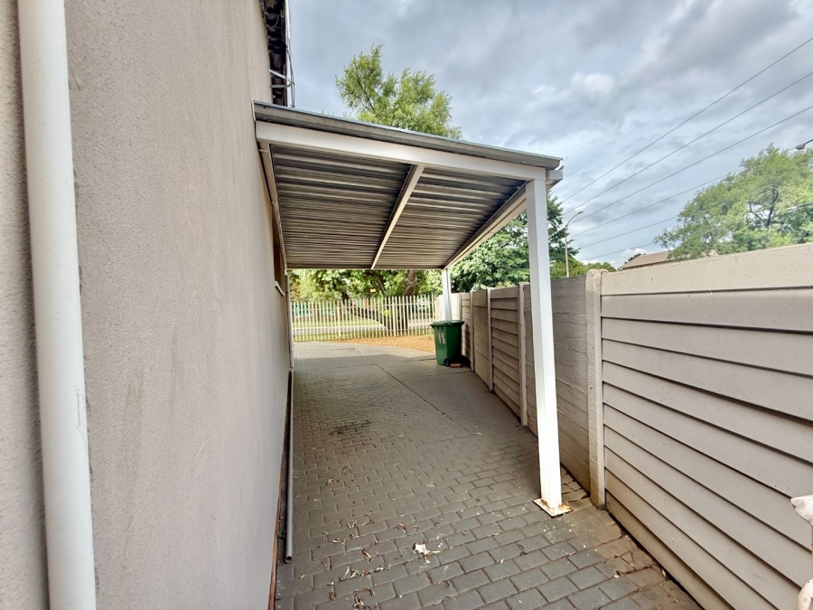 4 Bedroom Property for Sale in Brackenhurst Gauteng