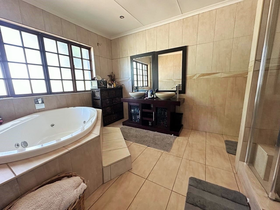 3 Bedroom Property for Sale in Valhalla Gauteng