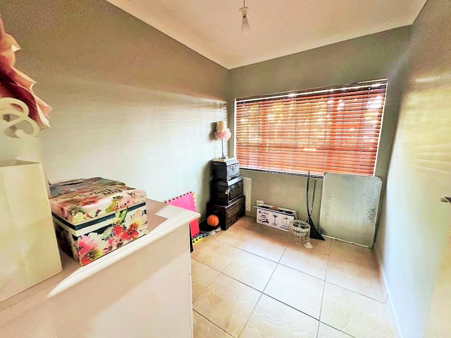 3 Bedroom Property for Sale in Valhalla Gauteng