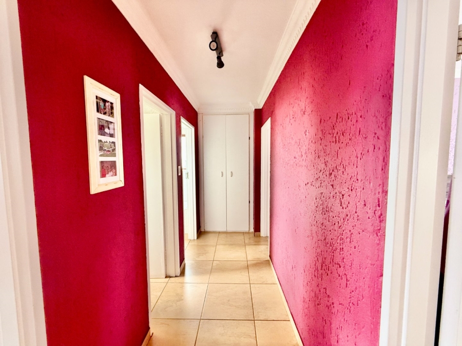 3 Bedroom Property for Sale in New Market Park Gauteng