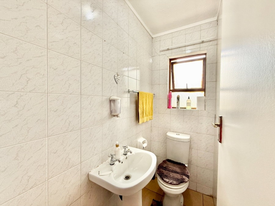 3 Bedroom Property for Sale in New Market Park Gauteng