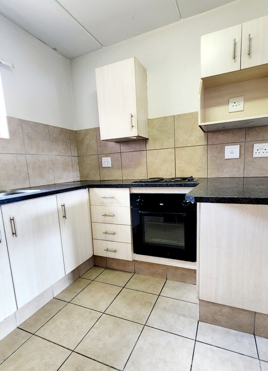  Bedroom Property for Sale in Noordwyk Gauteng