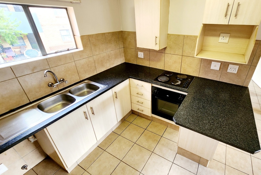  Bedroom Property for Sale in Noordwyk Gauteng