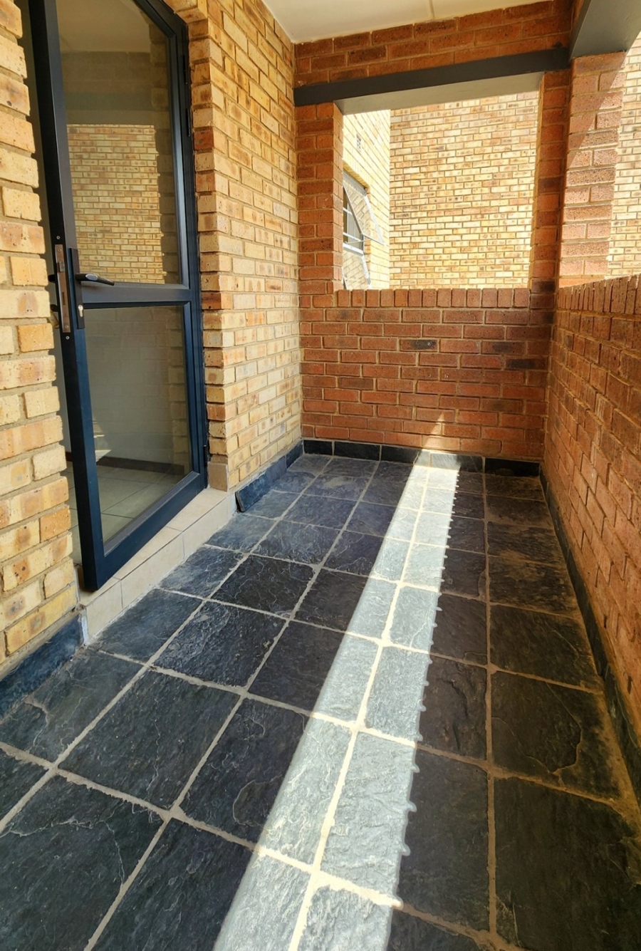  Bedroom Property for Sale in Noordwyk Gauteng