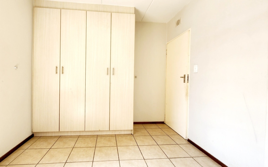  Bedroom Property for Sale in Noordwyk Gauteng