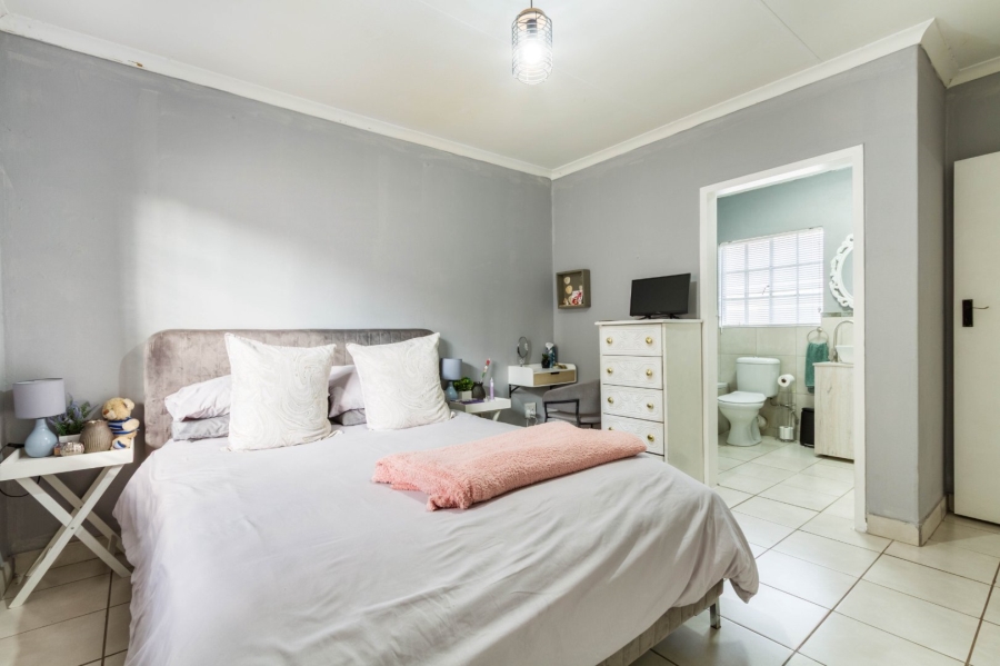 3 Bedroom Property for Sale in Equestria Gauteng