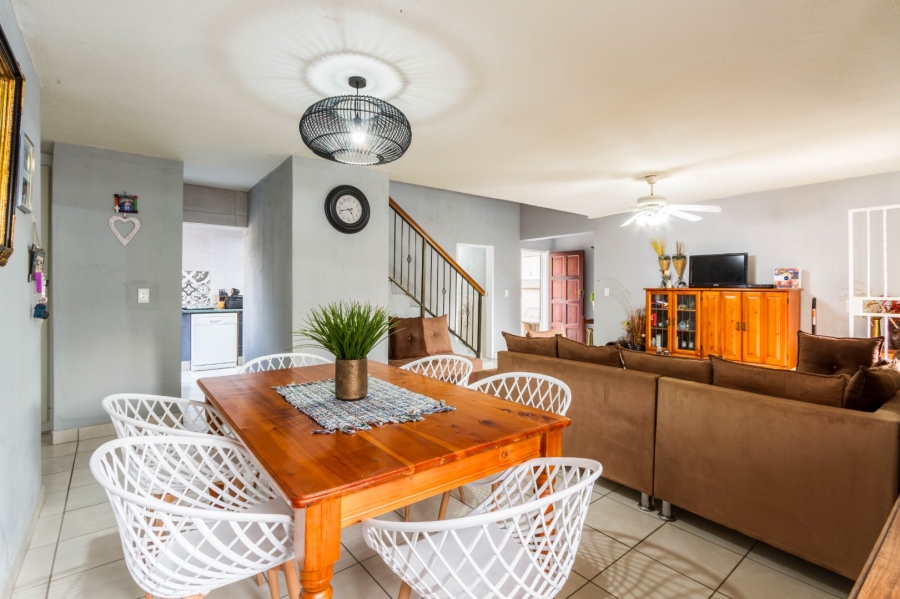 3 Bedroom Property for Sale in Equestria Gauteng