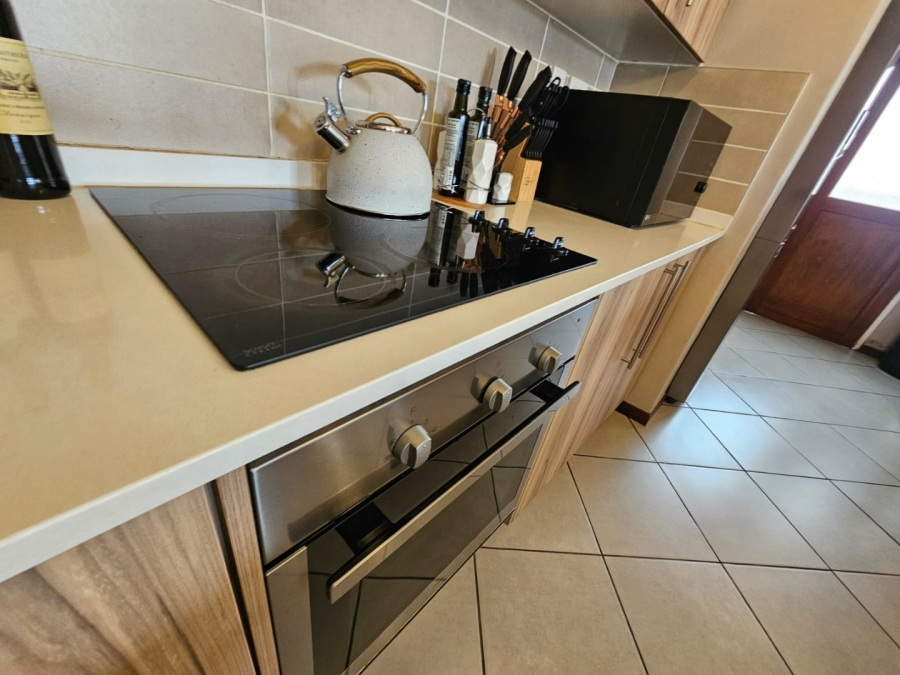 3 Bedroom Property for Sale in Monavoni Gauteng