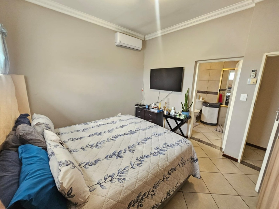3 Bedroom Property for Sale in Monavoni Gauteng