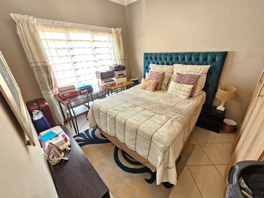 3 Bedroom Property for Sale in Monavoni Gauteng