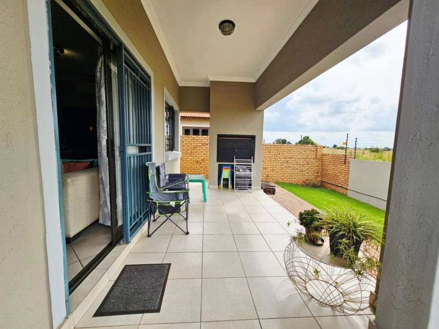 3 Bedroom Property for Sale in Monavoni Gauteng