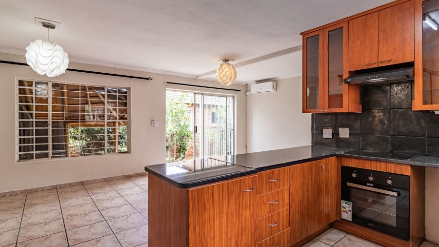 3 Bedroom Property for Sale in Wilgeheuwel Gauteng