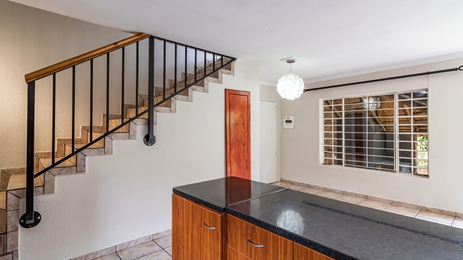 3 Bedroom Property for Sale in Wilgeheuwel Gauteng