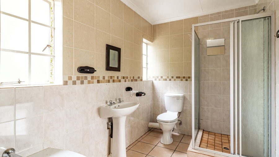 3 Bedroom Property for Sale in Wilgeheuwel Gauteng