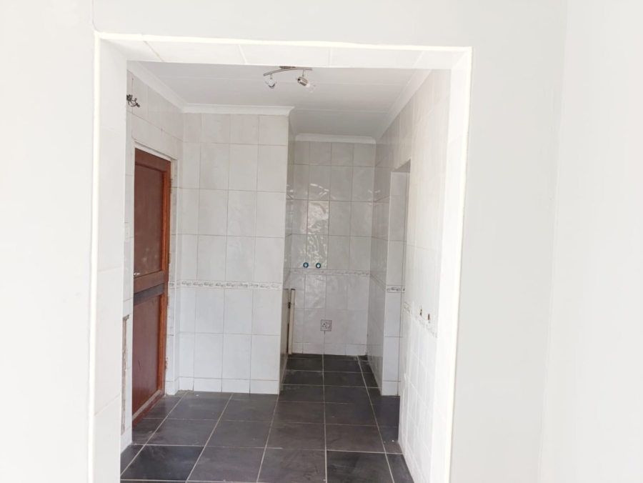To Let 5 Bedroom Property for Rent in Mayberry Park Gauteng