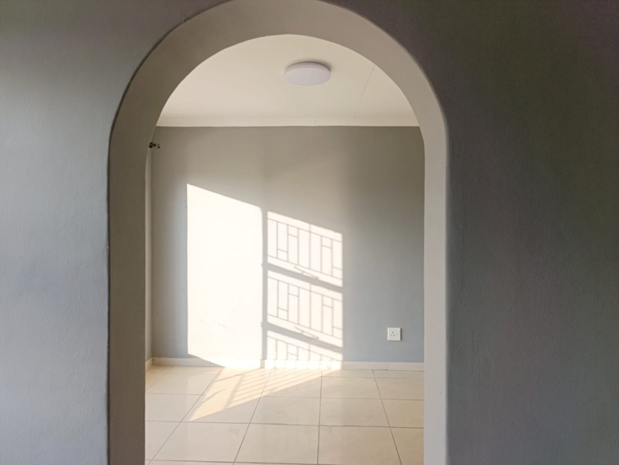 To Let 5 Bedroom Property for Rent in Mayberry Park Gauteng