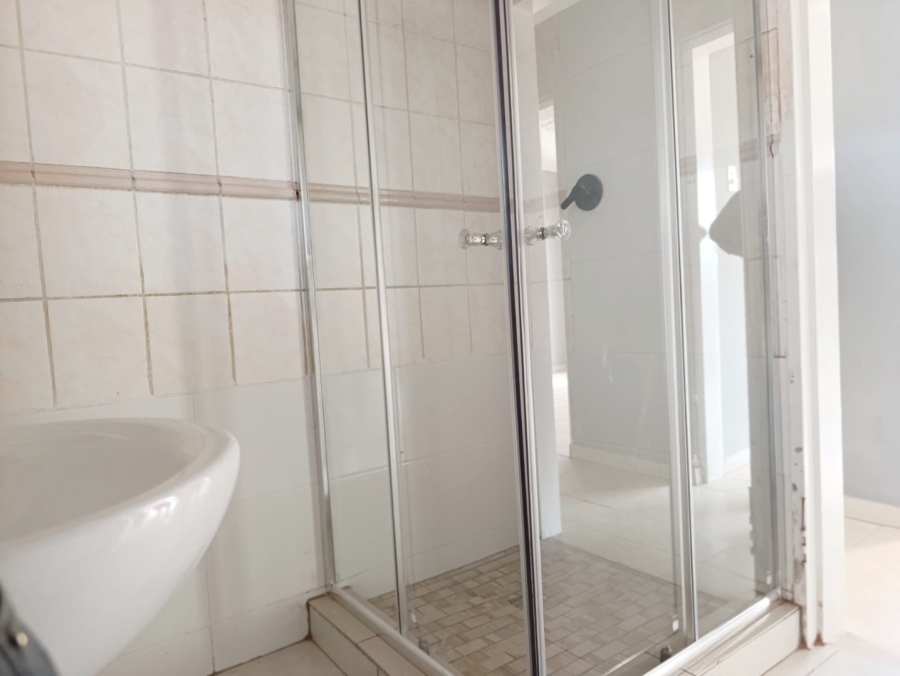 To Let 5 Bedroom Property for Rent in Mayberry Park Gauteng