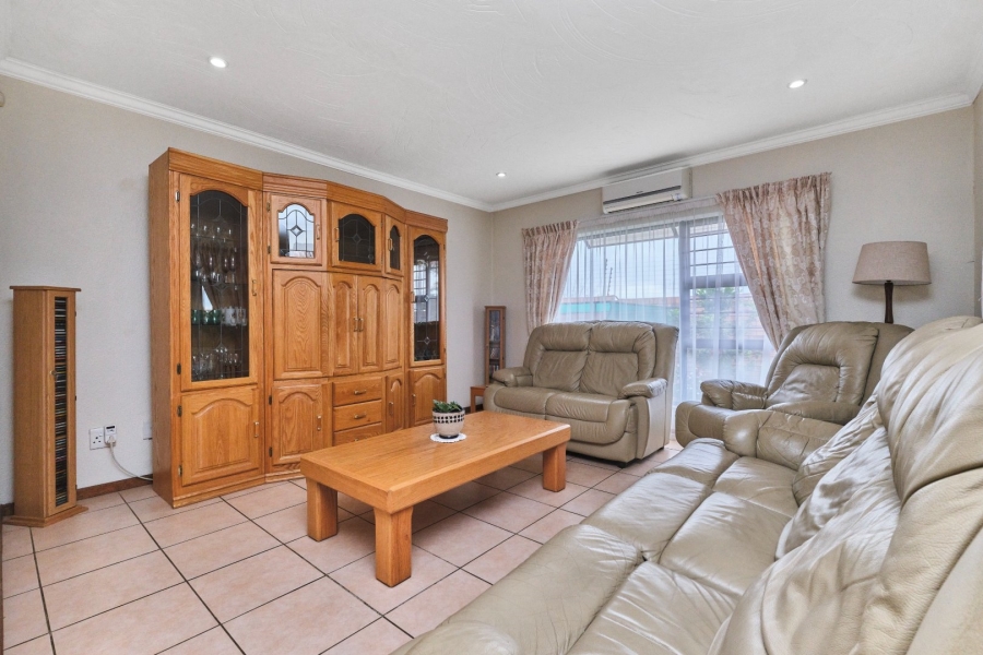 3 Bedroom Property for Sale in Honeydew Manor Gauteng