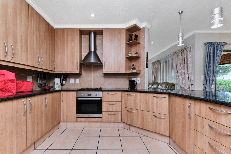 3 Bedroom Property for Sale in Honeydew Manor Gauteng