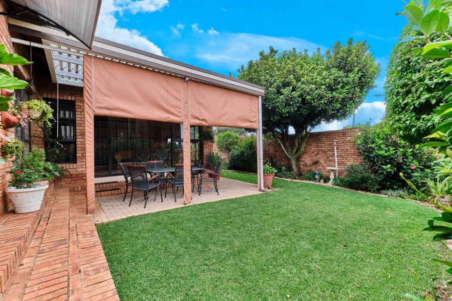 3 Bedroom Property for Sale in Honeydew Manor Gauteng