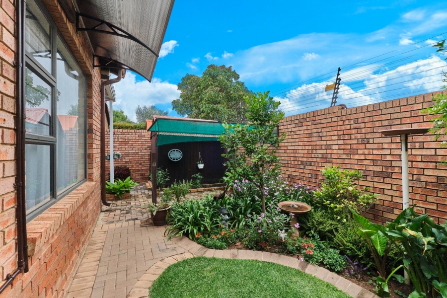 3 Bedroom Property for Sale in Honeydew Manor Gauteng