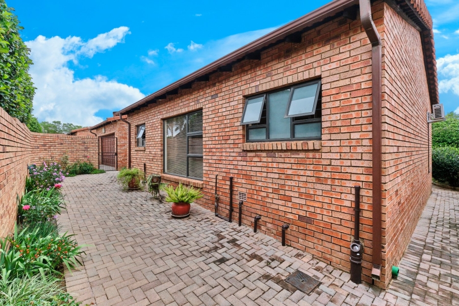 3 Bedroom Property for Sale in Honeydew Manor Gauteng