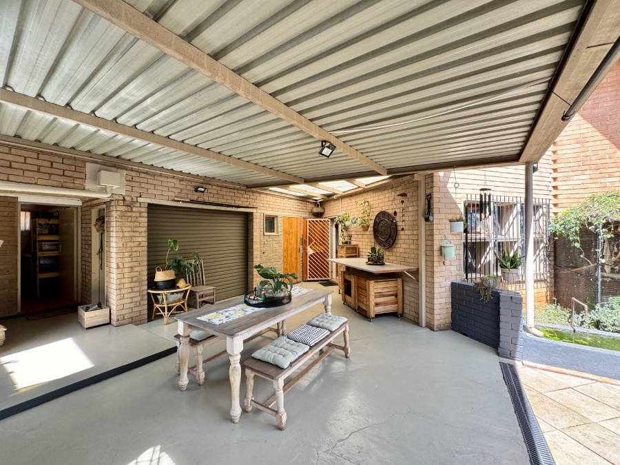 3 Bedroom Property for Sale in Pierre Van Ryneveld Gauteng