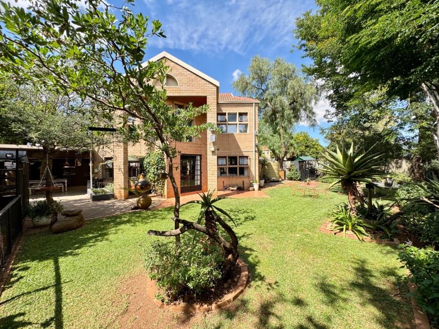 3 Bedroom Property for Sale in Pierre Van Ryneveld Gauteng