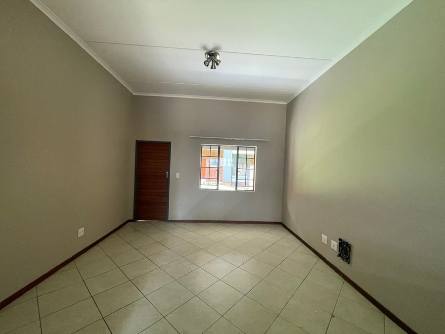 2 Bedroom Property for Sale in Noordwyk Gauteng