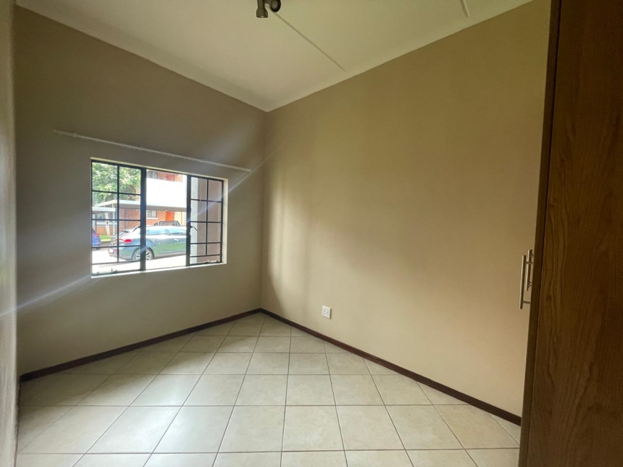 2 Bedroom Property for Sale in Noordwyk Gauteng