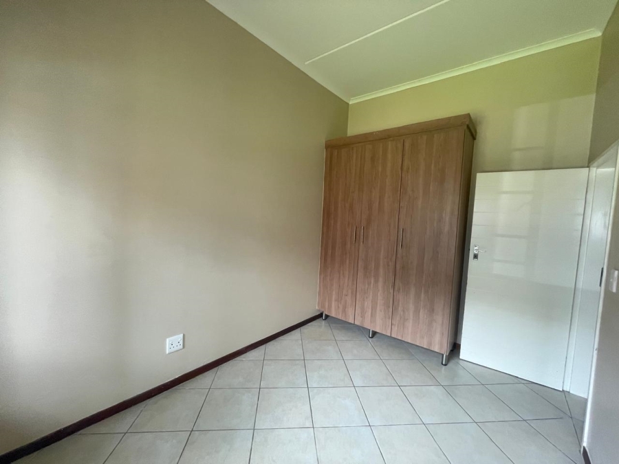 2 Bedroom Property for Sale in Noordwyk Gauteng