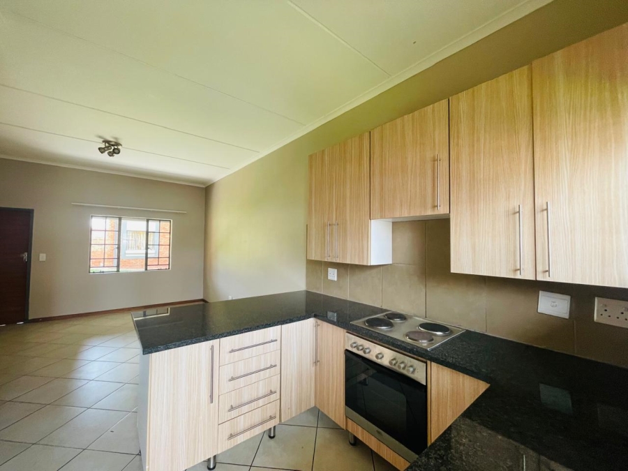 2 Bedroom Property for Sale in Noordwyk Gauteng