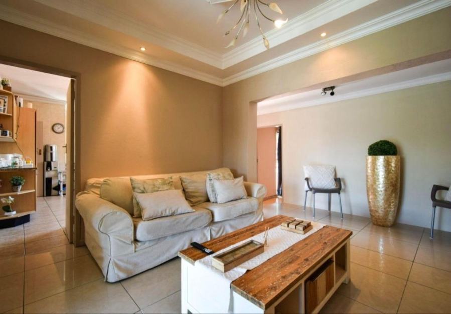 4 Bedroom Property for Sale in Murrayfield Gauteng