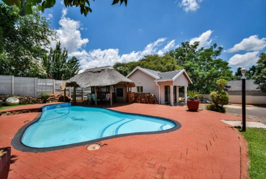 4 Bedroom Property for Sale in Murrayfield Gauteng