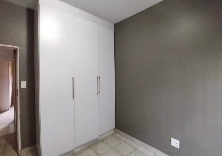 To Let 2 Bedroom Property for Rent in Mountain View Gauteng