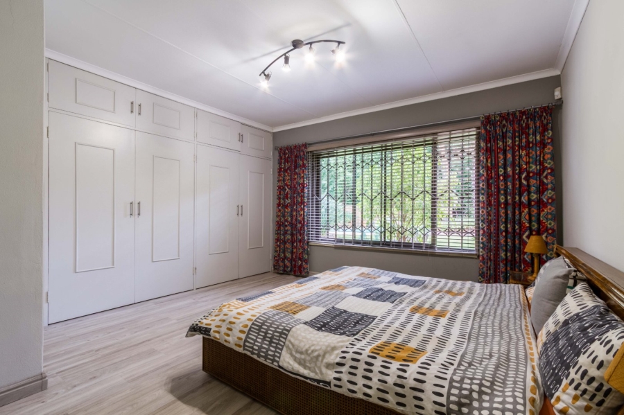 4 Bedroom Property for Sale in Die Wilgers Gauteng