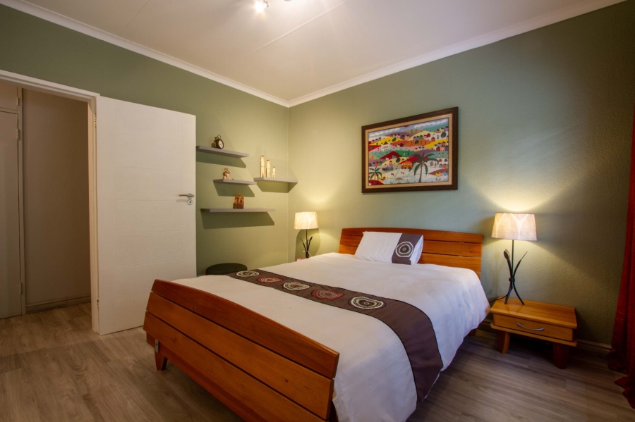 4 Bedroom Property for Sale in Die Wilgers Gauteng