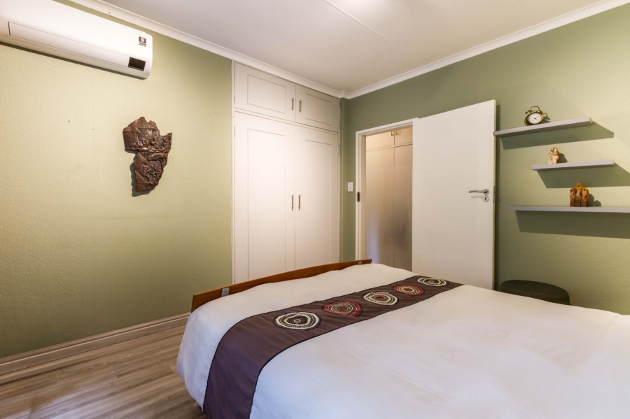 4 Bedroom Property for Sale in Die Wilgers Gauteng