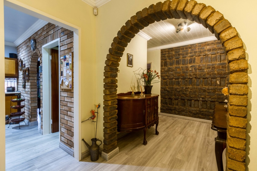 4 Bedroom Property for Sale in Die Wilgers Gauteng