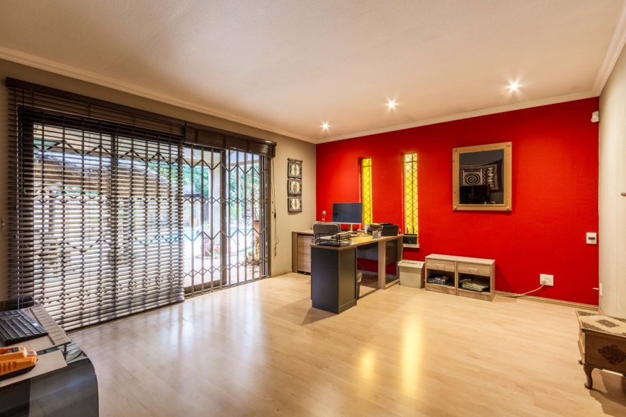 4 Bedroom Property for Sale in Die Wilgers Gauteng