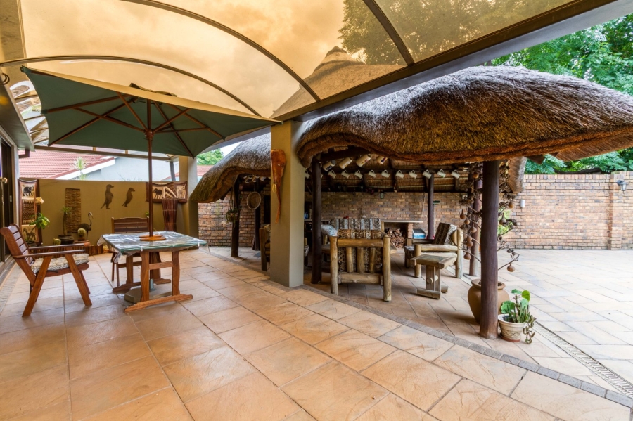 4 Bedroom Property for Sale in Die Wilgers Gauteng