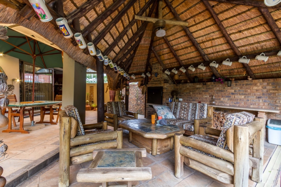 4 Bedroom Property for Sale in Die Wilgers Gauteng