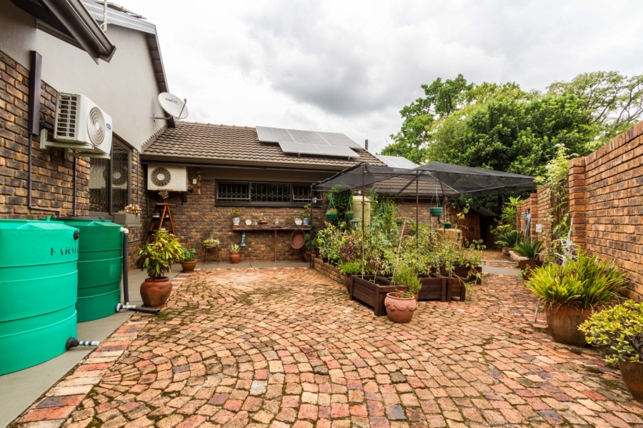 4 Bedroom Property for Sale in Die Wilgers Gauteng