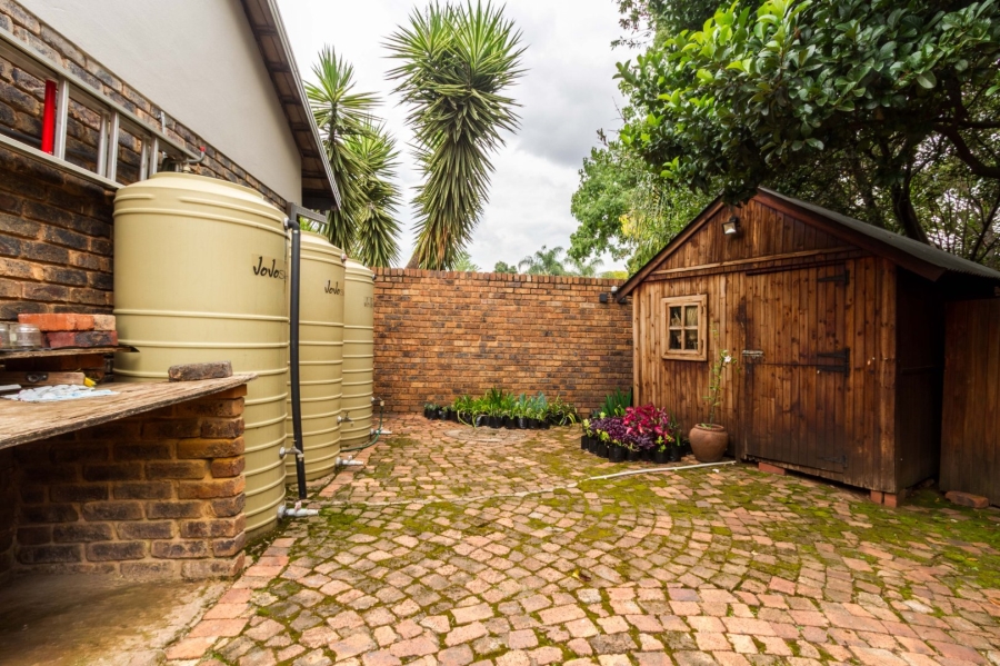 4 Bedroom Property for Sale in Die Wilgers Gauteng