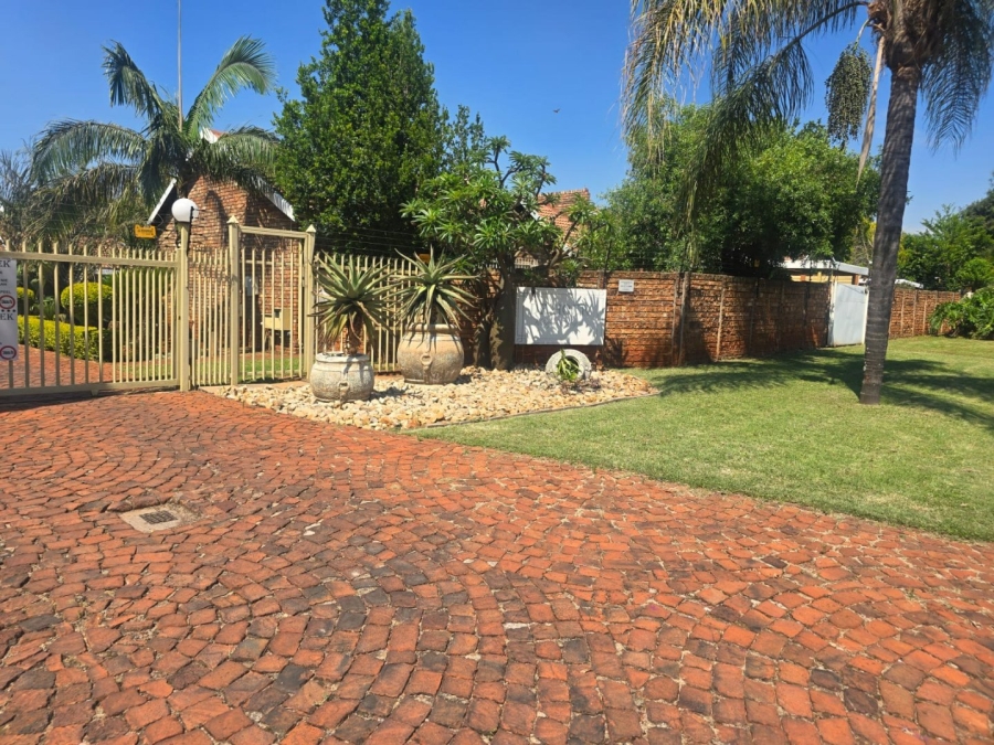 3 Bedroom Property for Sale in Sinoville Gauteng