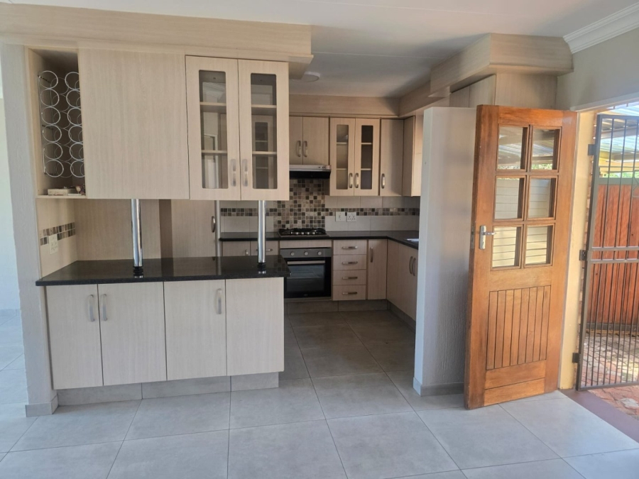 3 Bedroom Property for Sale in Sinoville Gauteng