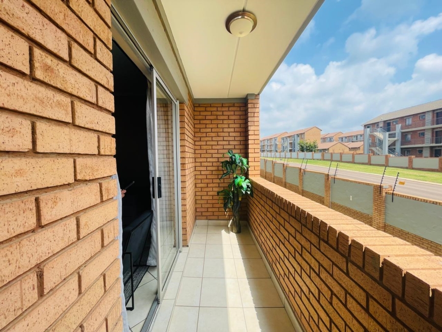 2 Bedroom Property for Sale in Noordwyk Gauteng