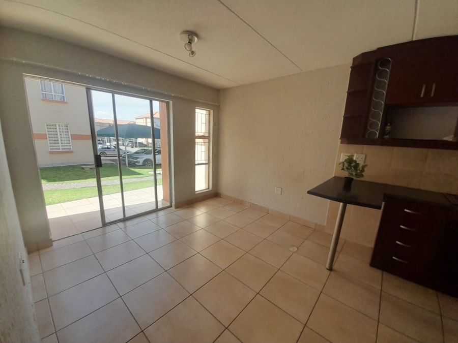 1 Bedroom Property for Sale in Ormonde View Gauteng